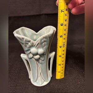 1940 vintage McCoy vase